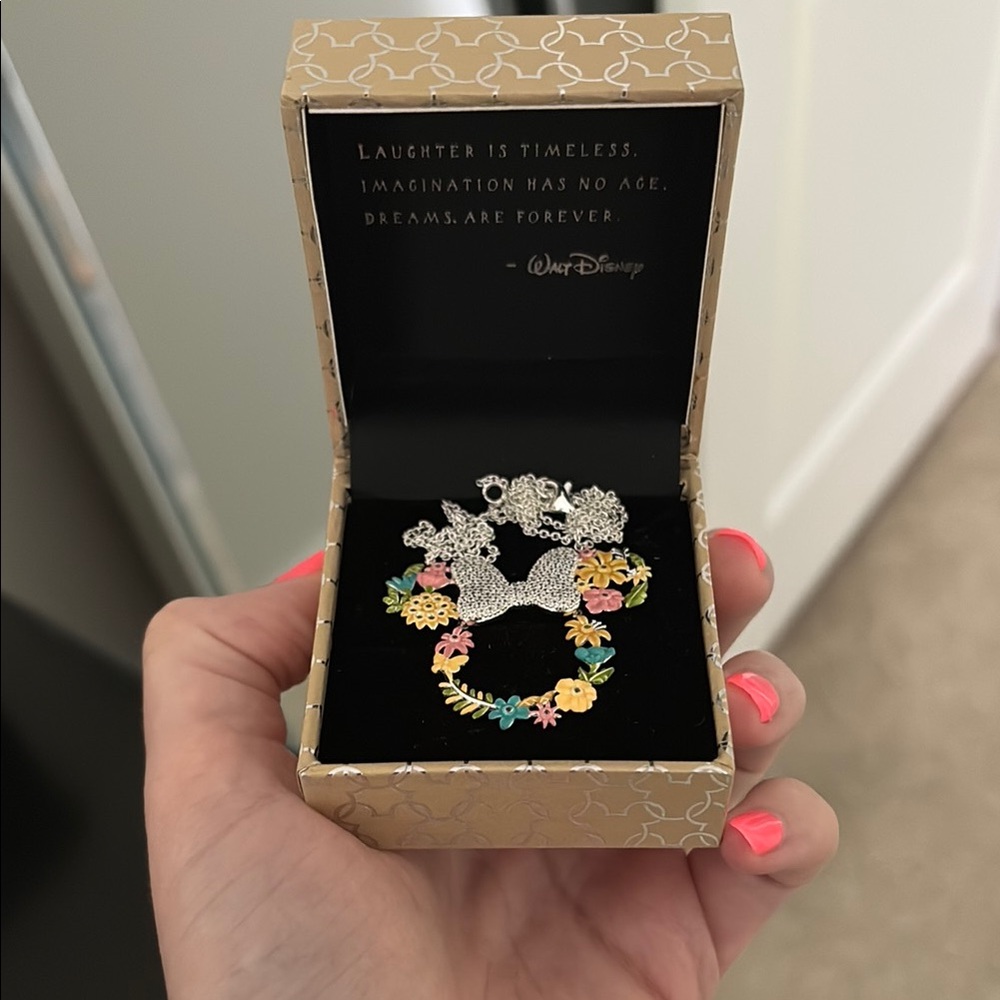 Disney Rebecca Hook Minnie Floral 🌸Necklace with Enchanting Charm - Picture 5 of 9